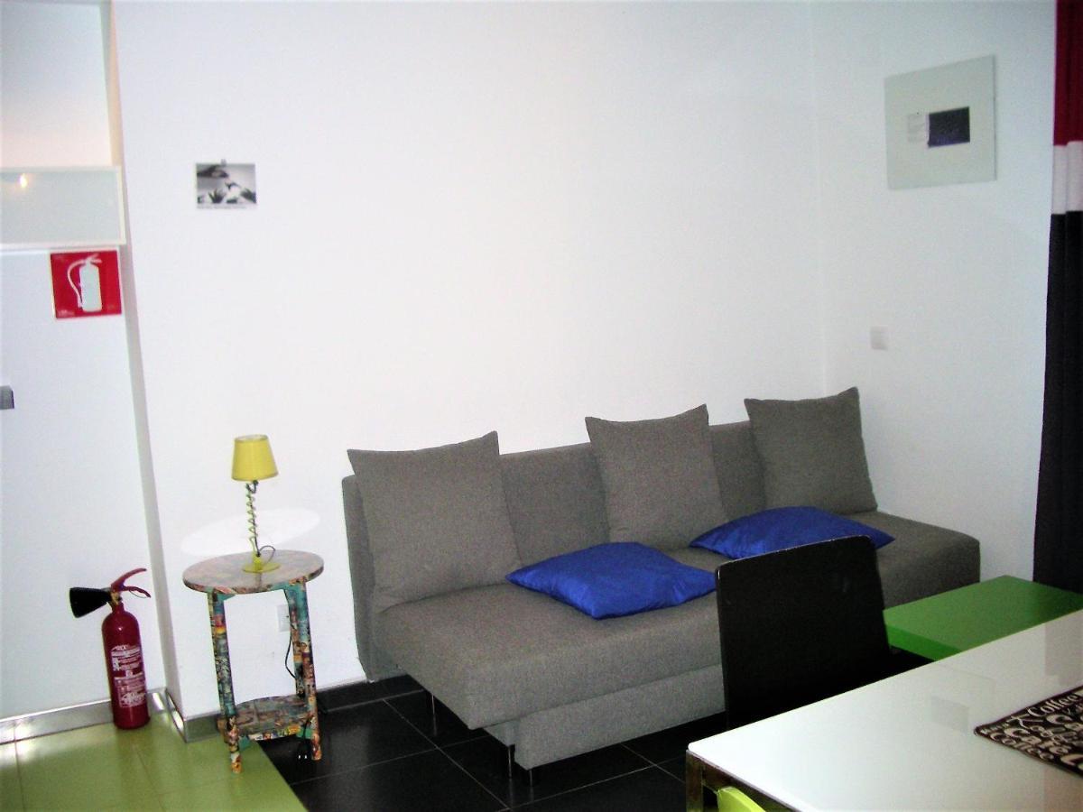 Apartamentos La Fonda Aninon Exterior foto