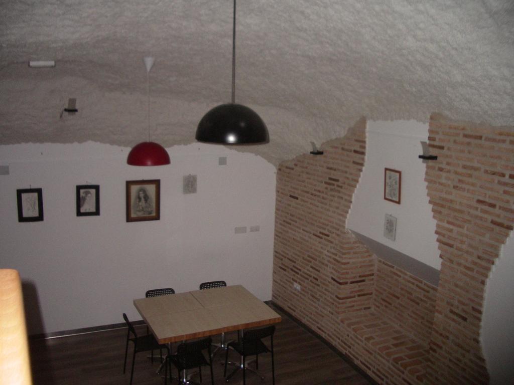 Apartamentos La Fonda Aninon Exterior foto