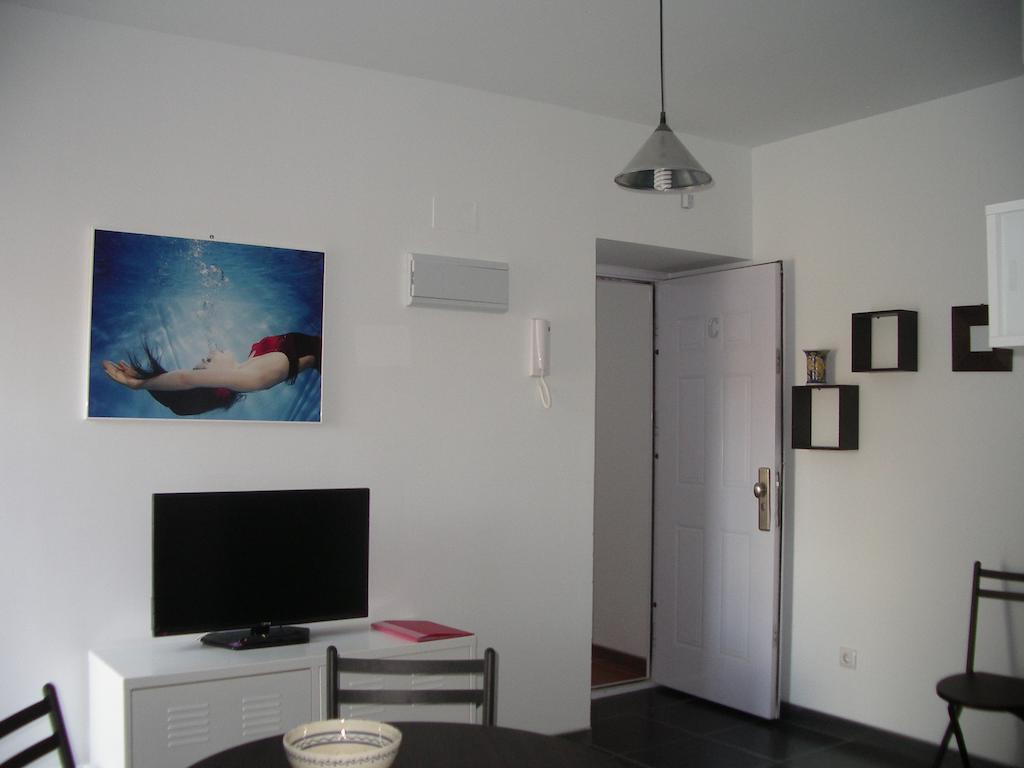 Apartamentos La Fonda Aninon Exterior foto
