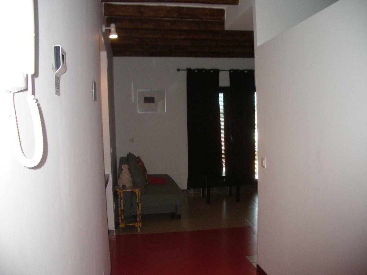 Apartamentos La Fonda Aninon Exterior foto